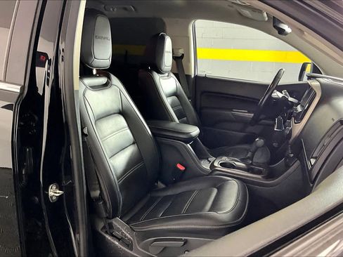 Used 2019 GMC Canyon Denali image 9