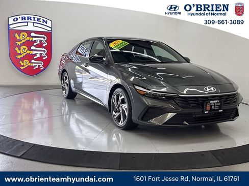 Certified 2025 Hyundai Elantra Sport FWD image 1