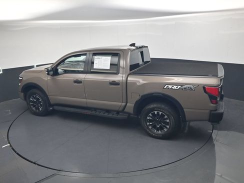 Used 2022 Nissan Titan PRO-4X w/ Pro-4x Convenience Package AWD/4WD image 34