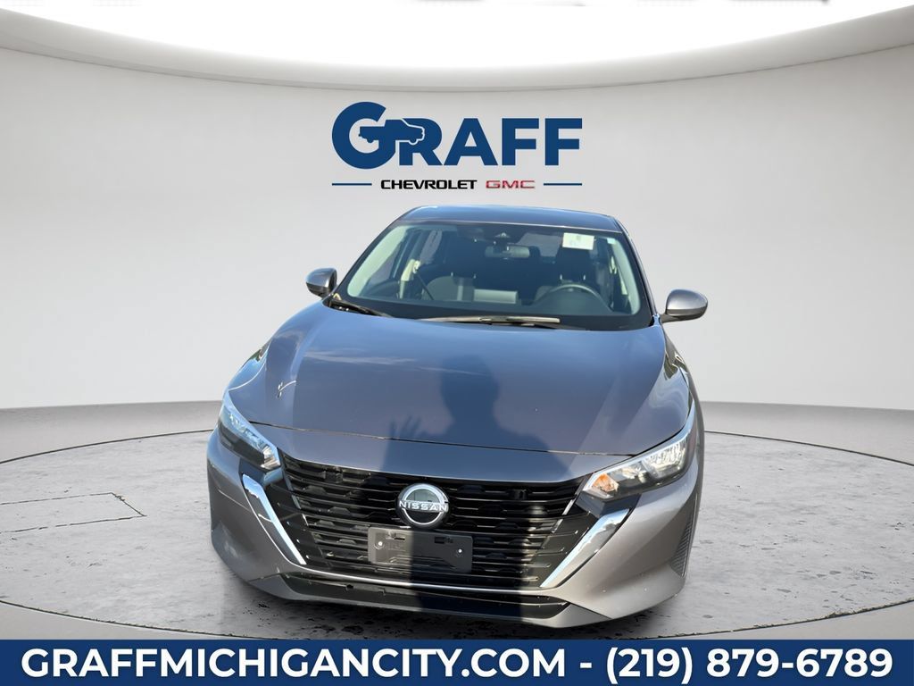 Used 2024 Nissan Sentra SV FWD image 10
