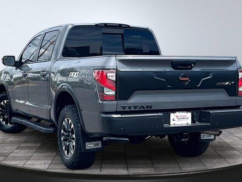 Used 2021 Nissan Titan PRO-4X w/ Pro-4x Convenience Package AWD/4WD image 7