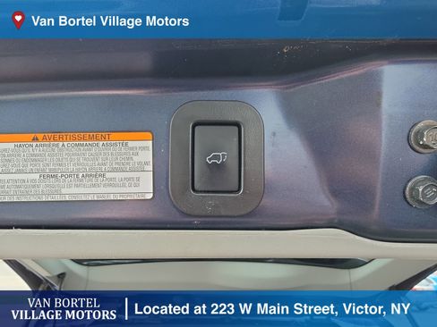 Used 2018 Toyota Sienna XLE w/ XLE Navigation Package image 33