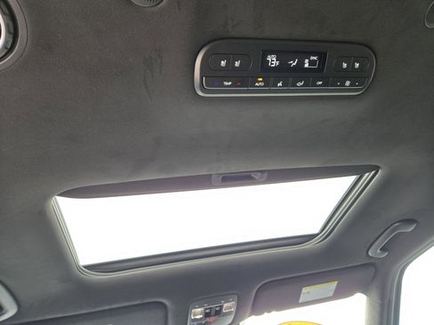 Used 2026 Hyundai Palisade Calligraphy FWD image 23