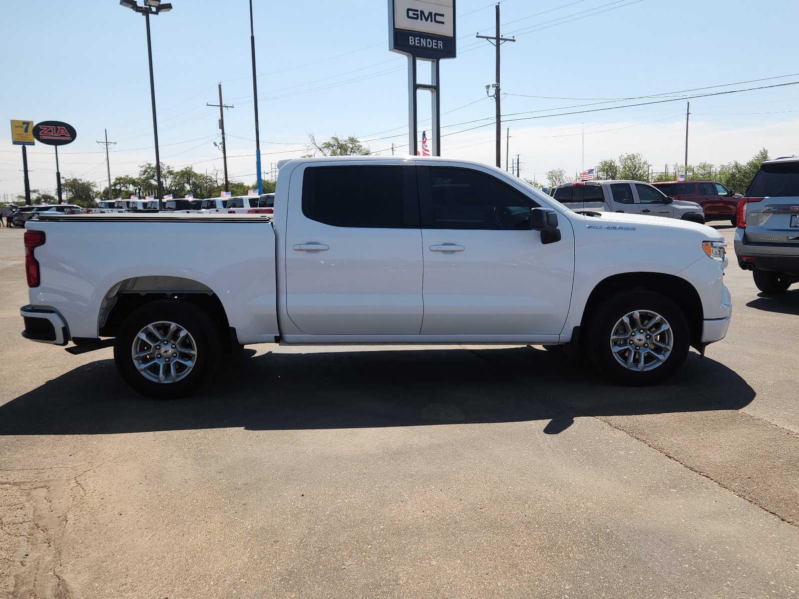Used 2023 Chevrolet Silverado 1500 RST RWD image 5