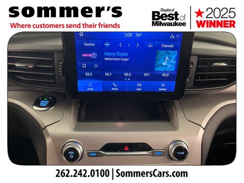 Used 2021 Ford Explorer XLT w/ Class III Trailer Tow Package AWD/4WD image 15