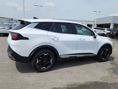 New 2026 Kia Sportage EX image 2