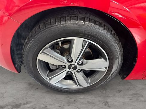 Used 2018 Kia Forte S w/ S Technology Plus Package FWD image 24