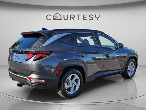Certified 2024 Hyundai Tucson SEL FWD image 5