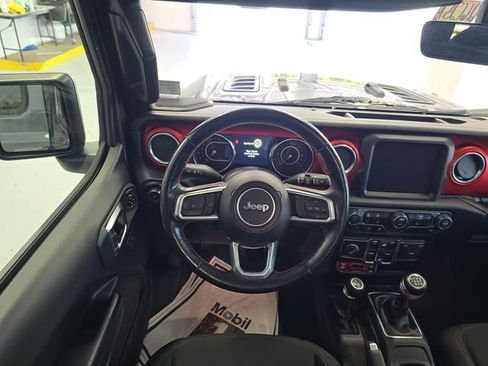 Used 2021 Jeep Wrangler Unlimited Rubicon AWD/4WD image 12