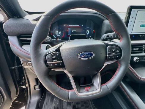 Used 2026 Ford Explorer ST AWD/4WD image 11