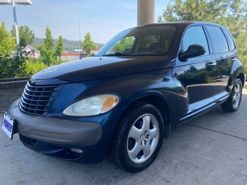 Used 2002 Chrysler PT Cruiser Touring FWD image 2