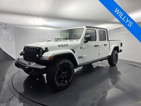 Used 2022 Jeep Gladiator Sport AWD/4WD image 8
