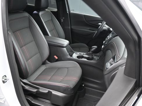 Used 2024 Chevrolet Equinox RS w/ LPO, Floor Liner Package image 11