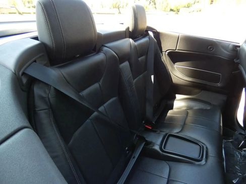 Used 2018 Land Rover Range Rover Evoque SE Dynamic image 37