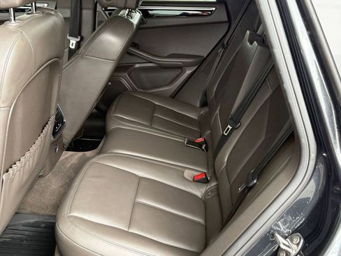 Used 2020 Porsche Macan image 15