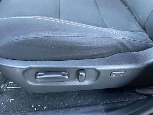 Used 2020 Toyota Tacoma TRD Sport image 29