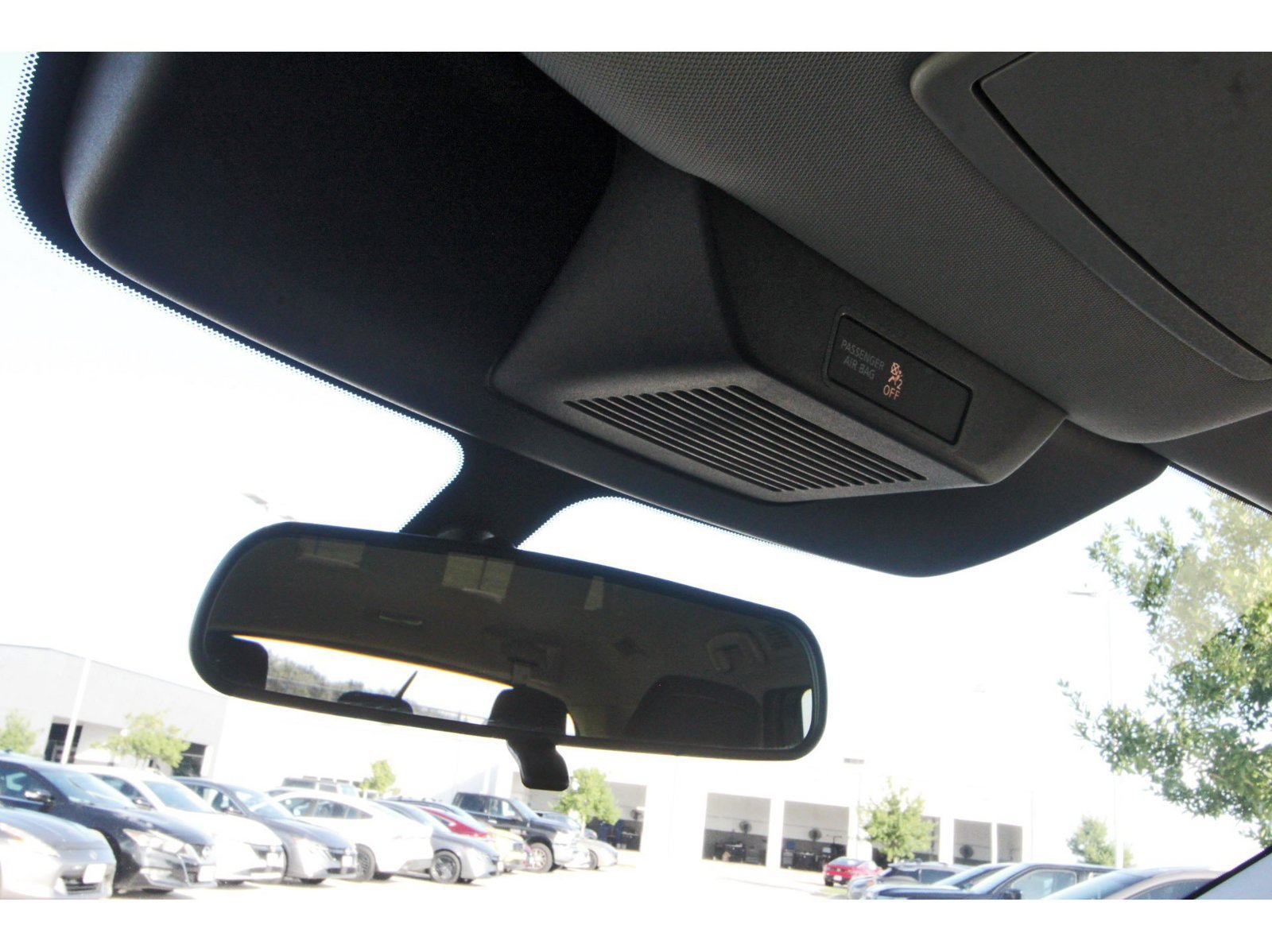 Certified 2025 Nissan Pathfinder SV FWD image 24