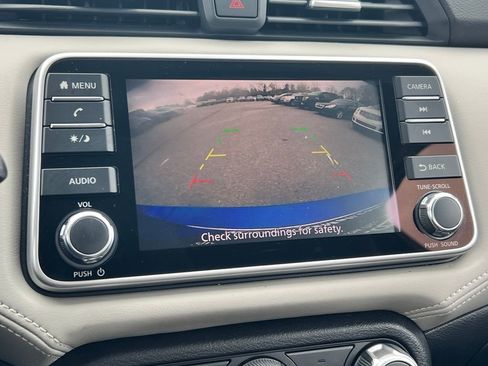 Used 2020 Nissan Versa SV image 23