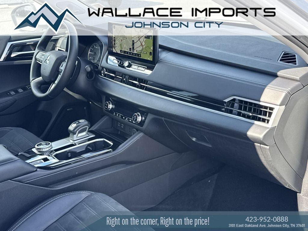 Used 2025 Mitsubishi Outlander AWD image 37