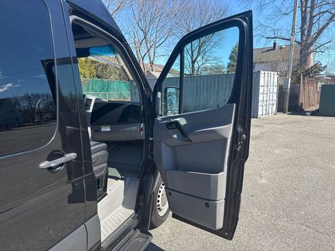 Used 2017 Mercedes-Benz Sprinter 3500 image 18