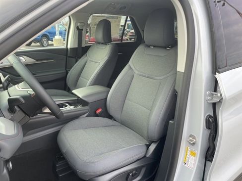 New 2026 Ford Explorer Active image 23