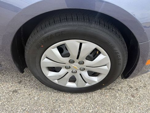 Used 2014 Chevrolet Cruze LS FWD image 7