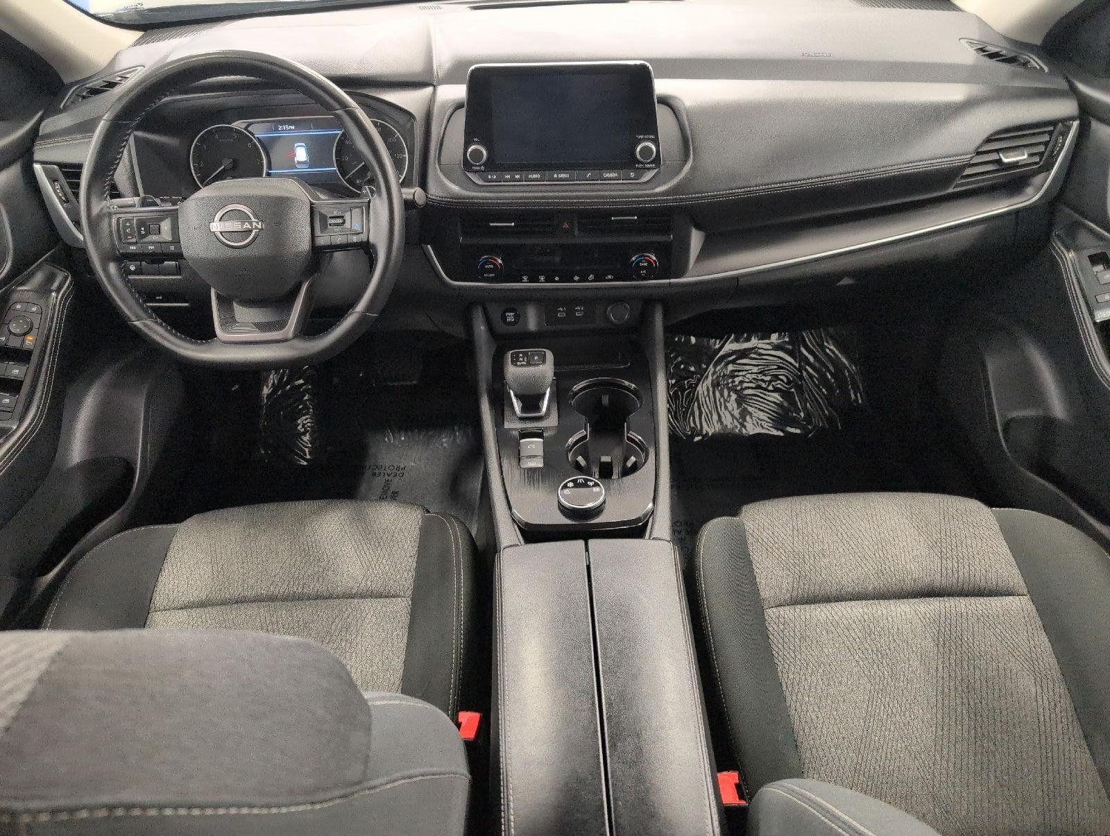 Used 2025 Nissan Rogue SV AWD/4WD image 6