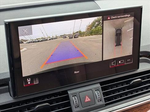 Used 2023 Audi Q5 e Premium Plus w/ Premium Plus Package image 12