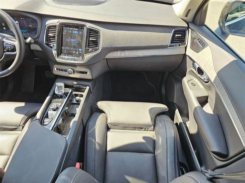 Used 2025 Volvo XC90 T8 Ultra w/ Protection Package image 15