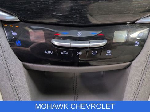 Certified 2023 Cadillac XT6 Premium Luxury AWD/4WD image 19