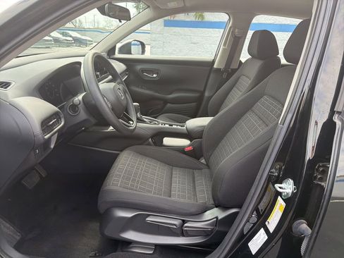 Used 2025 Honda HR-V LX image 16
