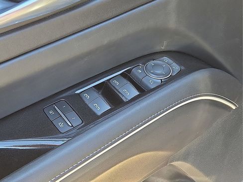 Used 2021 Cadillac Escalade ESV Sport Platinum image 20