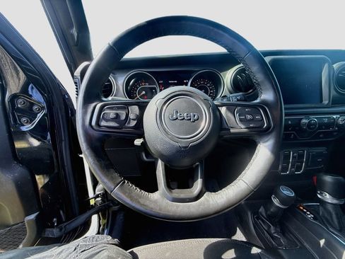 Used 2022 Jeep Wrangler Unlimited Sport w/ Sun And Sound Package AWD/4WD image 12
