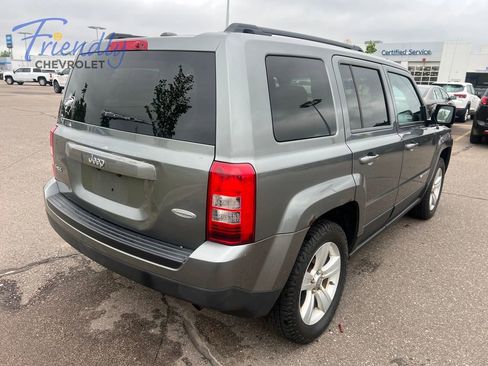 Used 2012 Jeep Patriot Latitude w/ Sun/Sound Group AWD/4WD image 3
