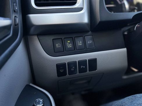 Used 2015 Toyota Highlander Limited Platinum AWD/4WD image 25