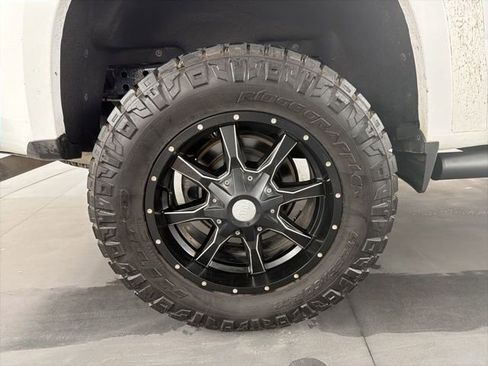 Used 2016 Chevrolet Colorado LT w/ LT Convenience Package image 10