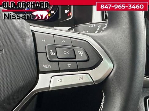 Used 2022 Volkswagen Atlas Cross Sport SE image 19