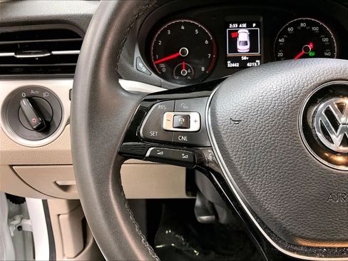 Used 2021 Volkswagen Passat 2.0T SE w/ Luggage Net & Mats Package image 15