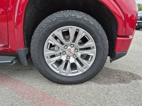 Used 2024 GMC Sierra 1500 Denali AWD/4WD image 18