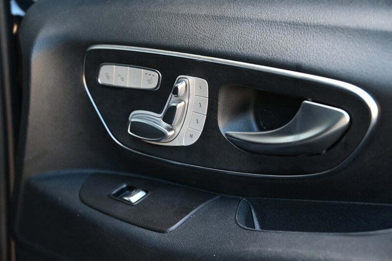 Used 2020 Mercedes-Benz Metris Passenger image 19