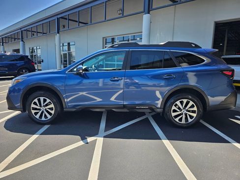 Used 2020 Subaru Outback Premium w/ Popular Package #1 AWD/4WD image 2
