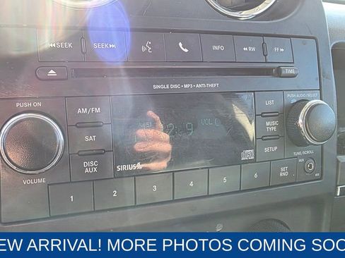 Used 2016 Jeep Patriot High Altitude image 19