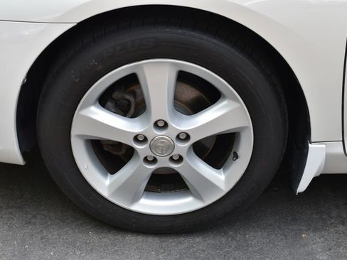 Used 2005 Toyota Solara SLE image 38