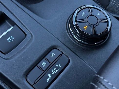 New 2025 Ford Ranger XLT w/ Equipment Group 301A High image 39