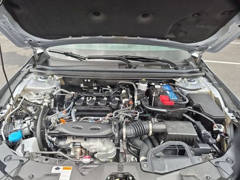 Used 2025 Honda Accord SE image 34