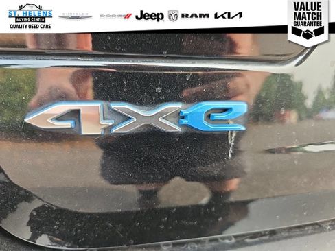 Used 2022 Jeep Grand Cherokee Summit AWD/4WD image 18