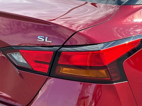 Used 2019 Nissan Altima 2.5 SL FWD image 24