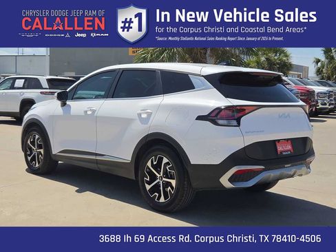 Used 2023 Kia Sportage EX FWD image 12