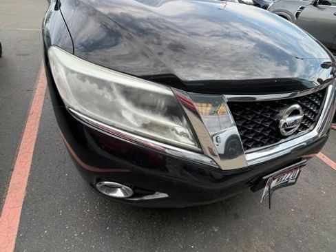 Used 2015 Nissan Pathfinder SL w/ Cargo Package FWD image 4