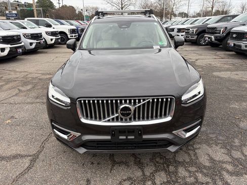 Used 2023 Volvo XC90 B6 Ultimate w/ Protection Package image 2